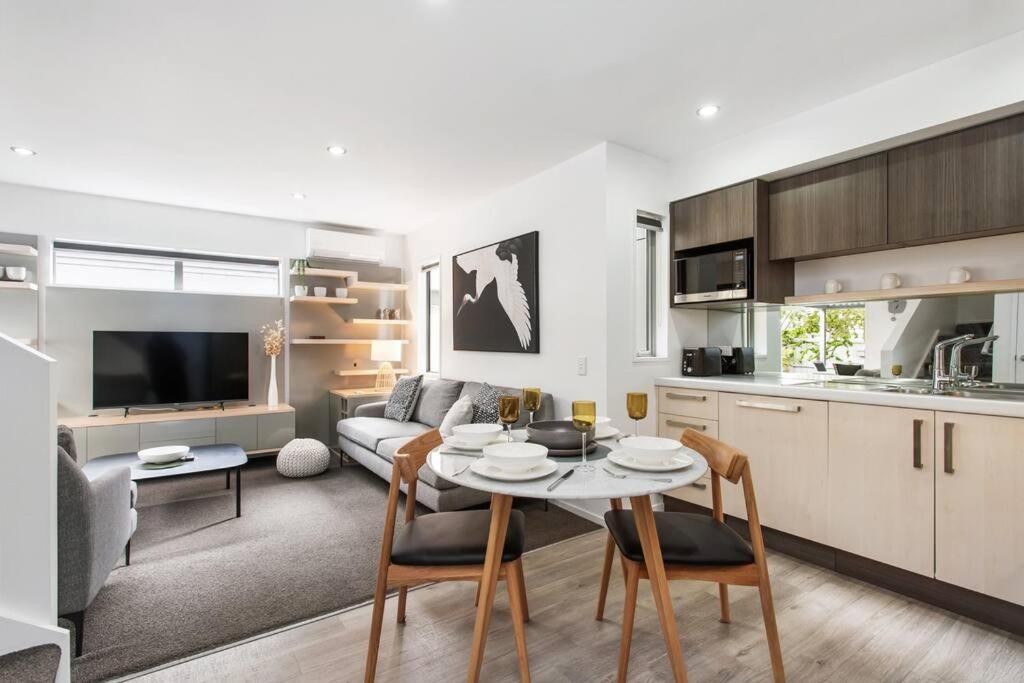 Convenient Urban Townhouse 2 Carparks Available Apartman Christchurch Kültér fotó