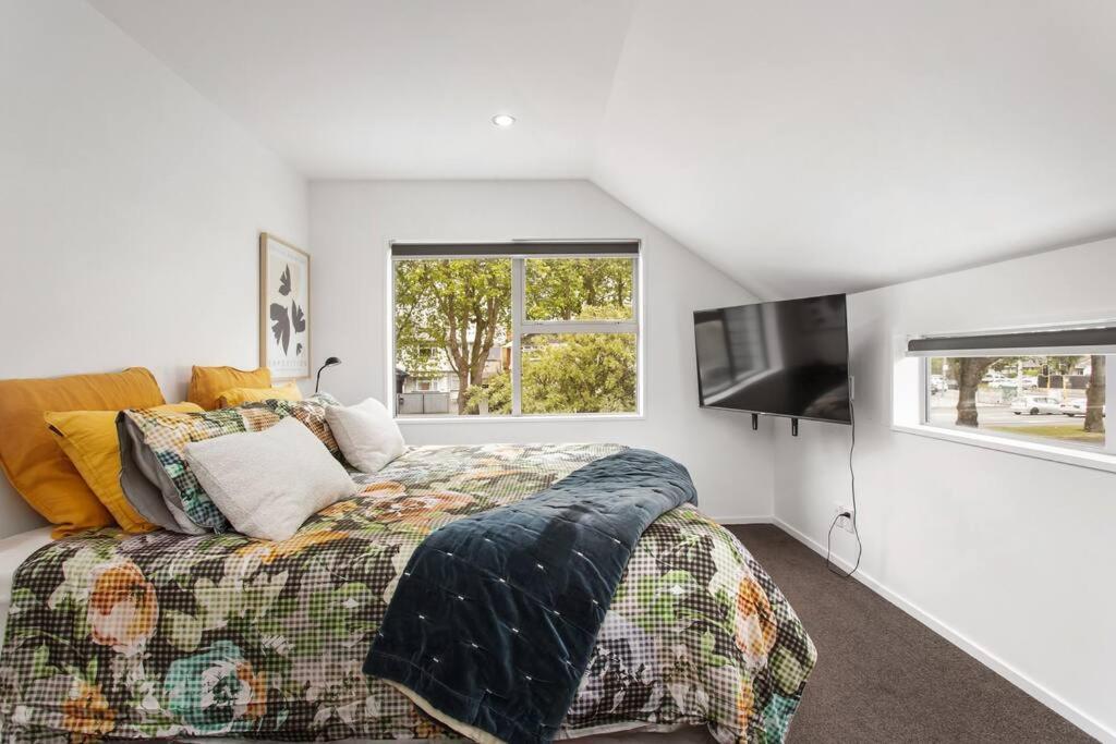 Convenient Urban Townhouse 2 Carparks Available Apartman Christchurch Kültér fotó