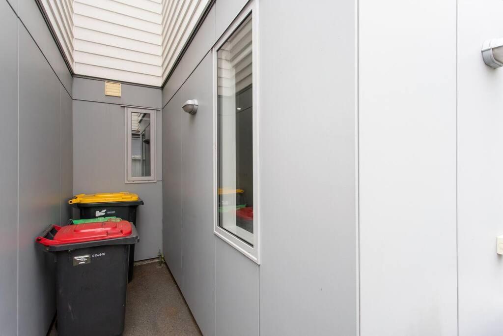 Convenient Urban Townhouse 2 Carparks Available Apartman Christchurch Kültér fotó