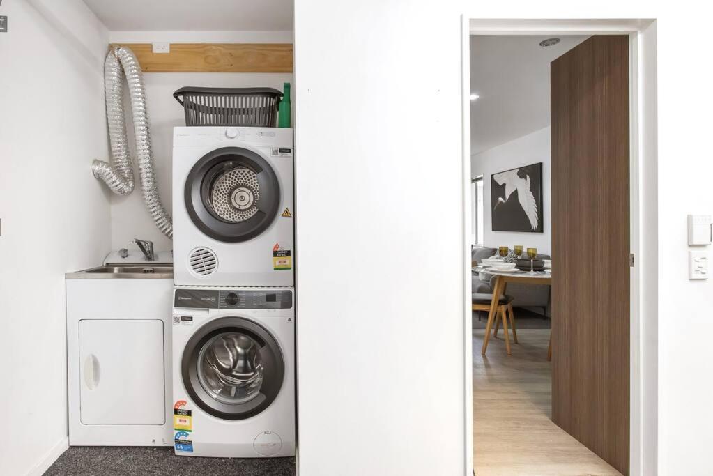 Convenient Urban Townhouse 2 Carparks Available Apartman Christchurch Kültér fotó