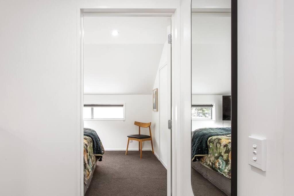 Convenient Urban Townhouse 2 Carparks Available Apartman Christchurch Kültér fotó